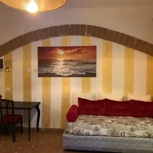 Fiumicinoa57 3*, Fiumicino Olaszország